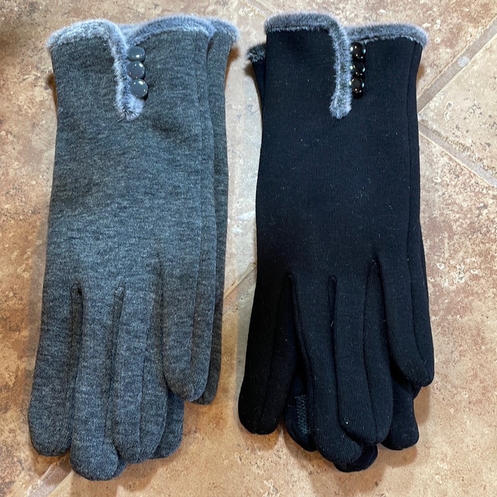 New in package 2 pair gloves